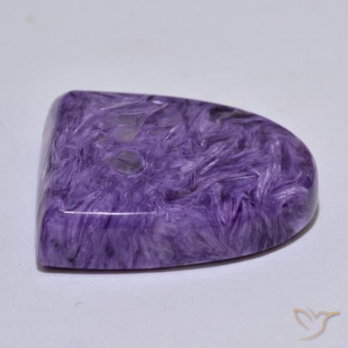 Charoíta violeta natural de 30,39 ct, forma elegante, opaco