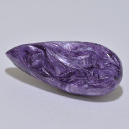 Charoíta Violeta oscuro natural de 17.33 ct, En forma de pera, Opaco