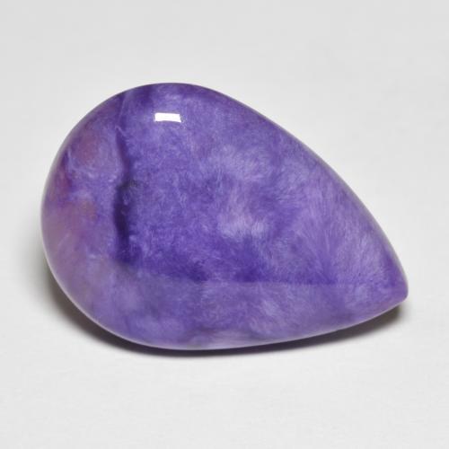 Charoíta violeta intenso natural de 11,44 ct, en forma de pera, opaco
