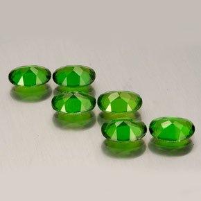Gemas de diopsido de cromo verde natural de  ct, corte óvalo, VVS-VS