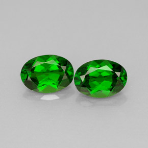 Gemas de diopsido de cromo verde natural de  ct, corte óvalo, VS