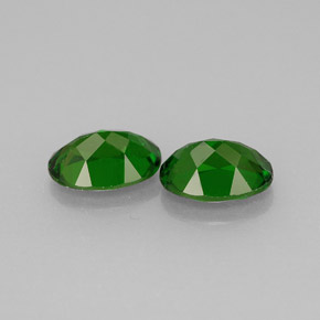 Gemas de diopsido de cromo verde natural de  ct, corte óvalo, VS