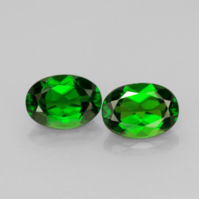 Gemas de diopsido de cromo verde natural de  ct, corte óvalo, VS