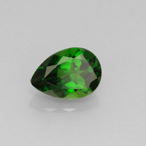 Diopsido de cromo verde natural de 0,83 ct, en forma de pera, VVS