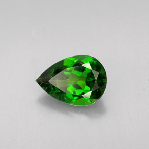 Diopsido de cromo verde natural de 0,72 ct, en forma de pera, VS