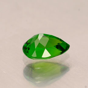 Diopsido de cromo verde natural de 0,69 ct, en forma de pera, VVS-VS