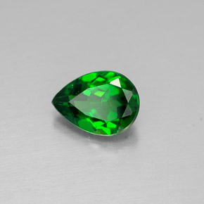 Diopsido de cromo verde natural de 0,59 ct, en forma de pera, VVS-VS