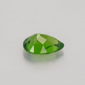 diópsido de cromo Verde natural de 0.70 ct, En forma de pera, VVS-VS