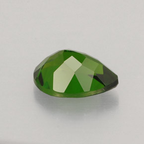 Diopsido de cromo verde natural de 0,82 ct, en forma de pera, VVS-VS