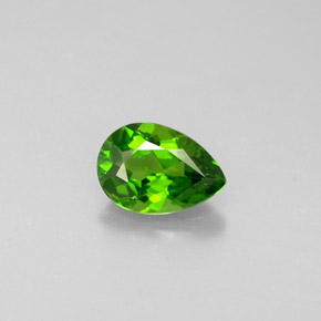 diópsido de cromo Verde natural de 0.57 ct, En forma de pera, VVS-VS