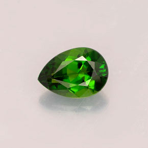diópsido de cromo Verde natural de 0.76 ct, En forma de pera, VVS