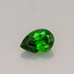 Diopsido de cromo verde natural de 0,69 ct, en forma de pera, VVS