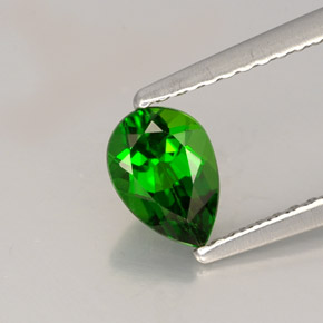 Diopsido de cromo verde natural de 0,69 ct, en forma de pera, VVS
