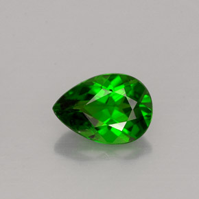 Diopsido de cromo verde natural de 0,76 ct, en forma de pera, VS