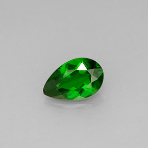 Diopsido de cromo verde natural de 0,78 ct, en forma de pera, VS