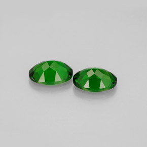 Gemas de diopsido de cromo verde natural de  ct, corte óvalo, VS