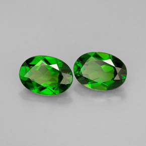 Gemas de diopsido de cromo verde natural de  ct, corte óvalo, VS