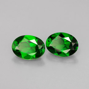 Gemas de diopsido de cromo verde natural de  ct, corte óvalo, VS