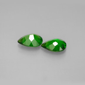 Gemas de diopsido de cromo verde natural de  ct, en forma de pera, VS