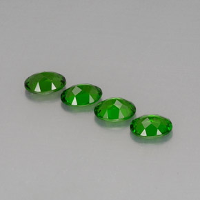 Gemas de diopsido de cromo verde natural de  ct, corte óvalo, VVS-VS