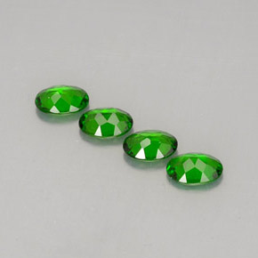Gemas de diopsido de cromo verde natural de  ct, corte óvalo, VVS-VS