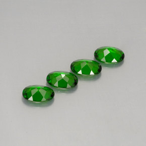 Gemas de diopsido de cromo verde natural de  ct, corte óvalo, VVS-VS