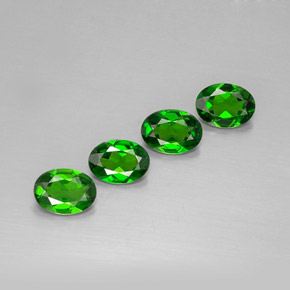 Gemas de diopsido de cromo verde natural de  ct, corte óvalo, VVS-VS