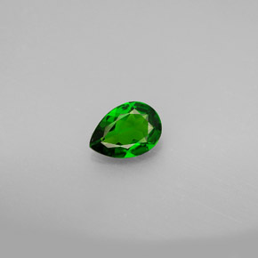 Diopsido de cromo verde natural de 0,58 ct, en forma de pera, VVS-VS