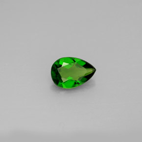 Diopsido de cromo verde natural de 0,66 ct, en forma de pera, VVS-VS