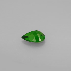 diópsido de cromo Verde natural de 0.74 ct, En forma de pera, VS