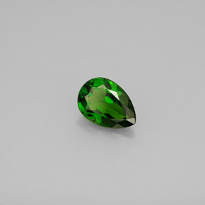 diópsido de cromo Verde natural de 0.69 ct, En forma de pera, VS