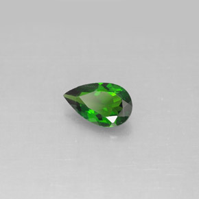 Diopsido de cromo verde natural de 0,72 ct, en forma de pera, VS