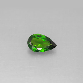 Diopsido de cromo verde natural de 0,72 ct, en forma de pera, VS