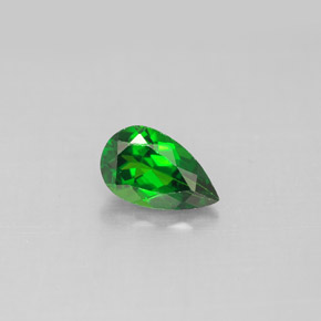 diópsido de cromo Verde natural de 0.83 ct, En forma de pera, VS