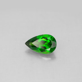 diópsido de cromo Verde natural de 0.83 ct, En forma de pera, VS