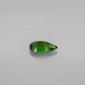 diópsido de cromo Verde natural de 0.72 ct, En forma de pera, VS