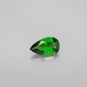 Diopsido de cromo verde natural de 0,77 ct, en forma de pera, VS