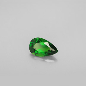 Diopsido de cromo verde natural de 0,77 ct, en forma de pera, VS