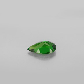 Diopsido de cromo verde natural de 0,77 ct, en forma de pera, VS