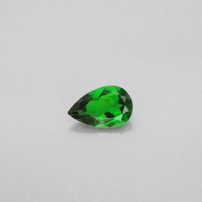 Diopsido de cromo verde natural de 0,68 ct, en forma de pera, VS