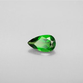 Diopsido de cromo verde natural de 0,77 ct, en forma de pera, VS