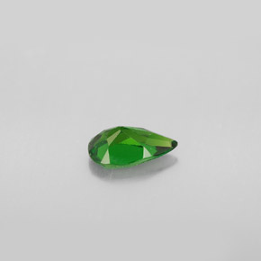 Diopsido de cromo verde natural de 0,77 ct, en forma de pera, VS