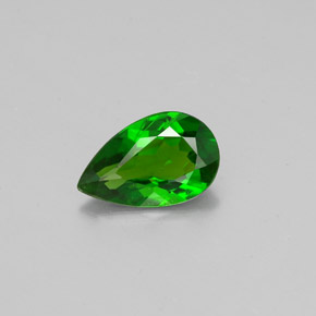 Diopsido de cromo verde natural de 0,66 ct, en forma de pera, VS