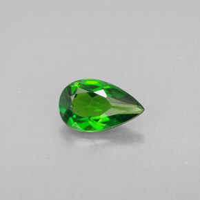 Diopsido de cromo verde natural de 0,83 ct, en forma de pera, VS