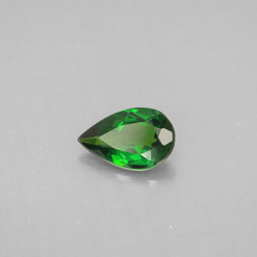 Diopsido de cromo verde natural de 0,63 ct, en forma de pera, VS