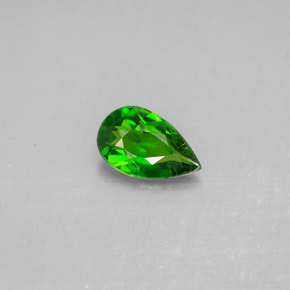 diópsido de cromo Verde natural de 0.67 ct, En forma de pera, VS