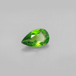 diópsido de cromo Verde natural de 0.75 ct, En forma de pera, VS