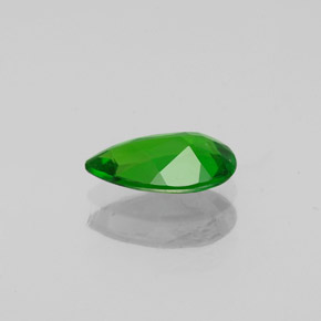 Diopsido de cromo verde natural de 0,74 ct, en forma de pera, VS