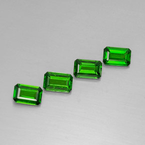 Gemas de diopsido de cromo verde natural de  ct, corte esmeralda, VS