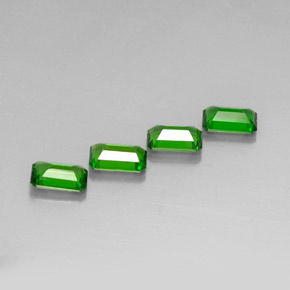 Gemas de diopsido de cromo verde natural de  ct, corte esmeralda, VS